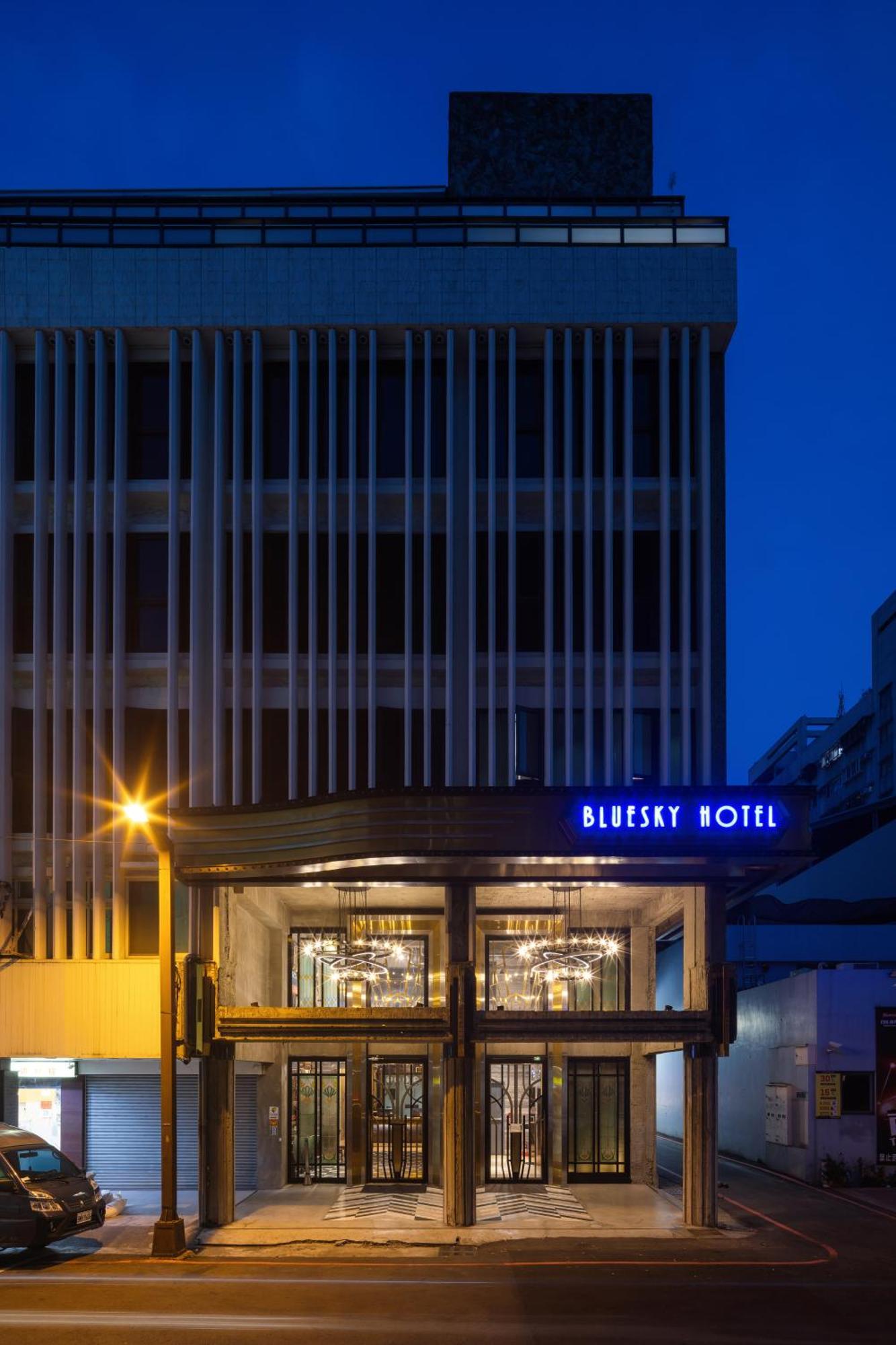 Bluesky Hotel Taichung Exteriör bild