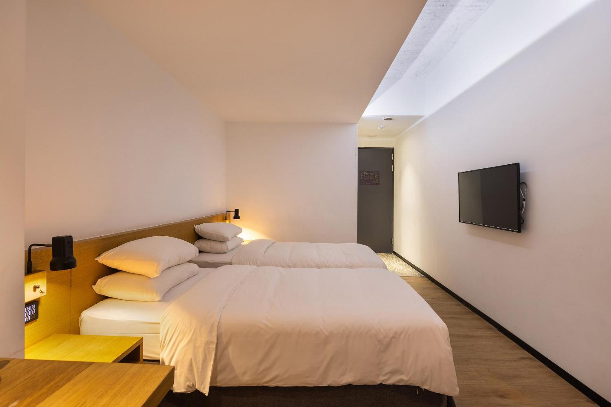 Bluesky Hotel Taichung Rum bild