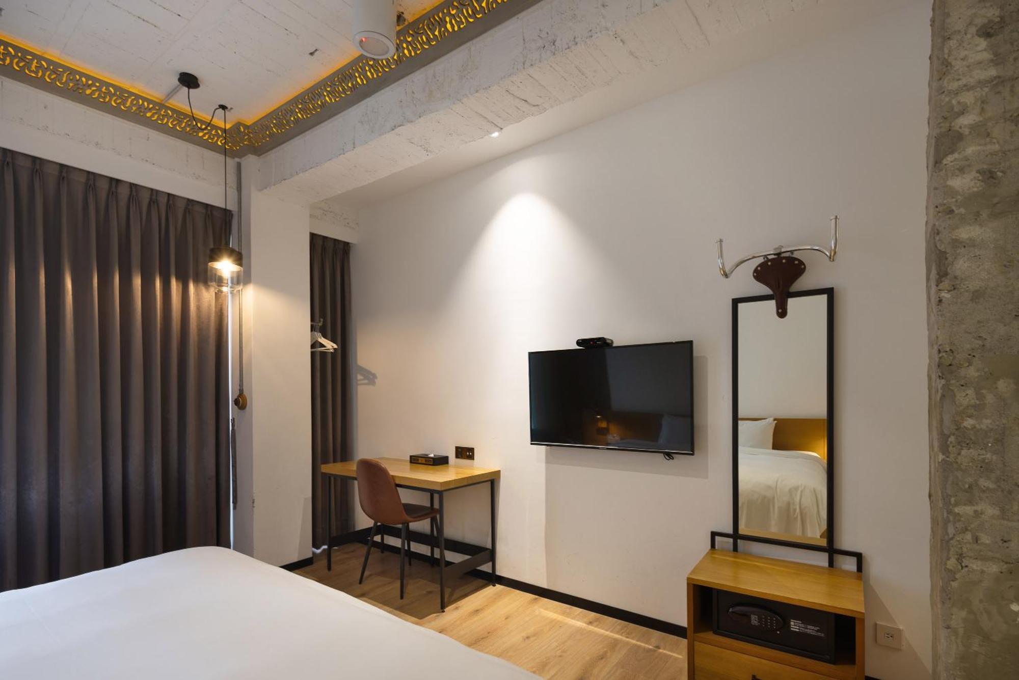 Bluesky Hotel Taichung Rum bild